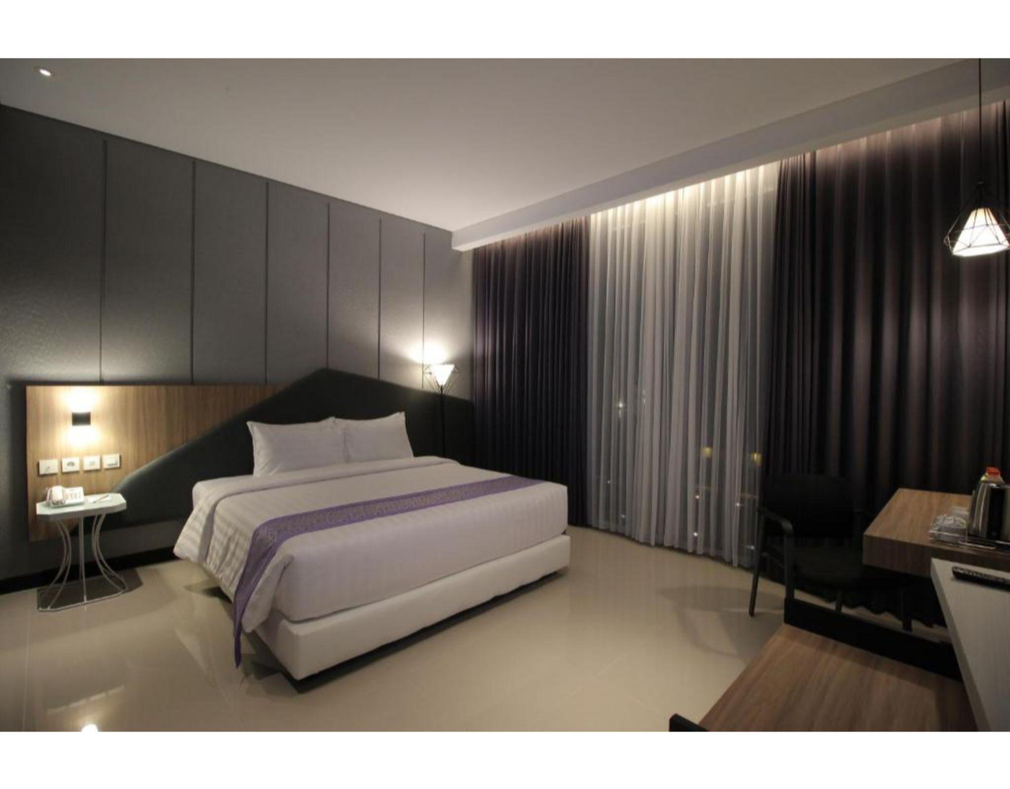 Forriz Hotel Джокьякарта Экстерьер фото